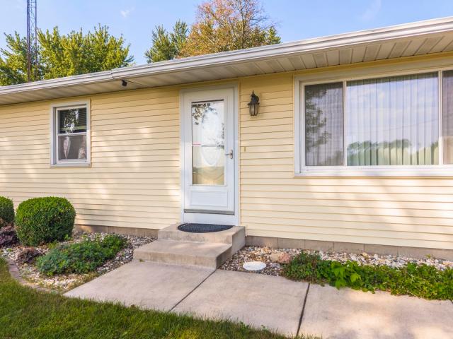 House for sale in McDowell, Pontiac
