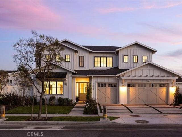 House for sale in Corona Del Mar, California