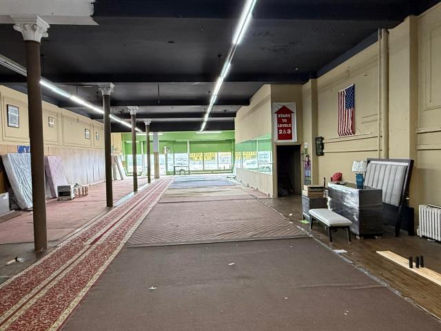 Commercial for sale in Milwaukee, Wisconsin