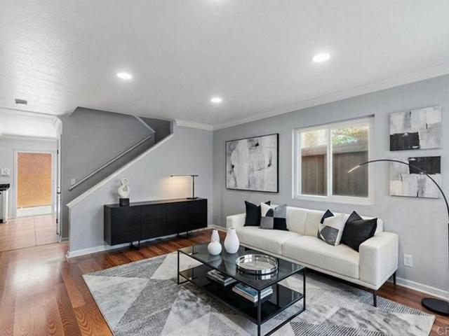 Townhouse for sale in Escondido, California