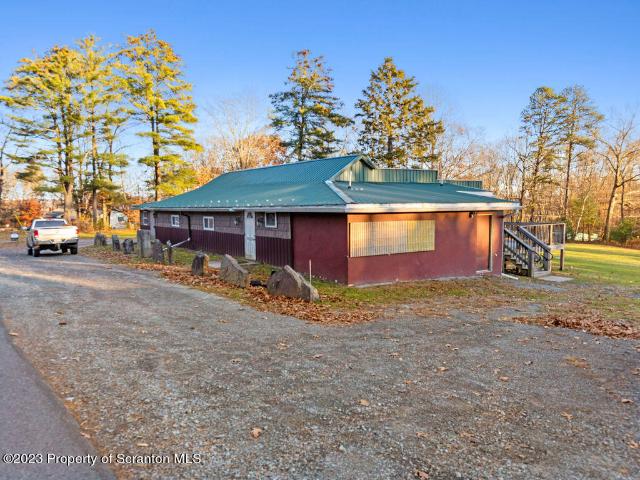 House for sale in Falls, Pennsylvania