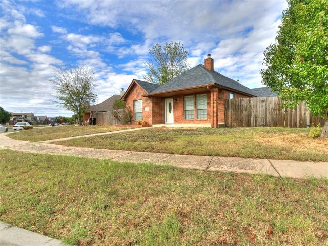 House for sale in Moore, Cleveland County
