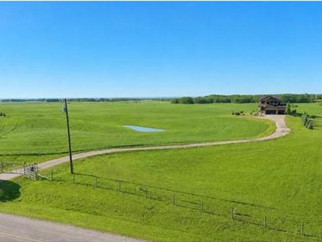 House for sale in Alberta