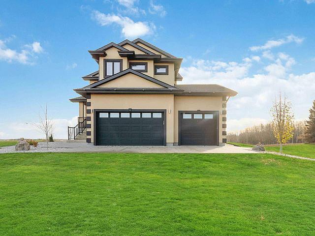 House for sale in Stony Plain, Alberta