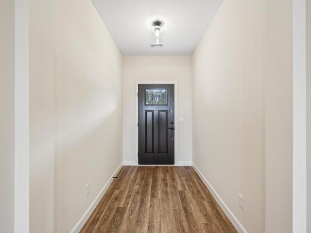House for sale in Isanti, Isanti County