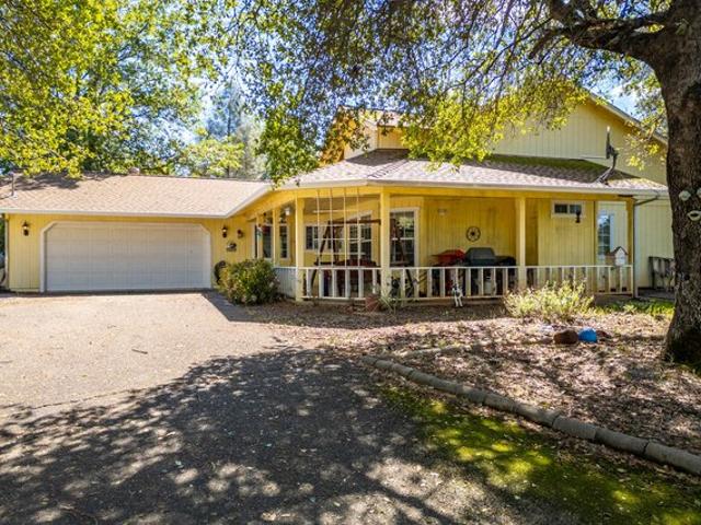 House for sale in Shasta, California