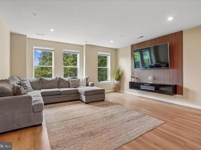 Condo for sale in Virginia