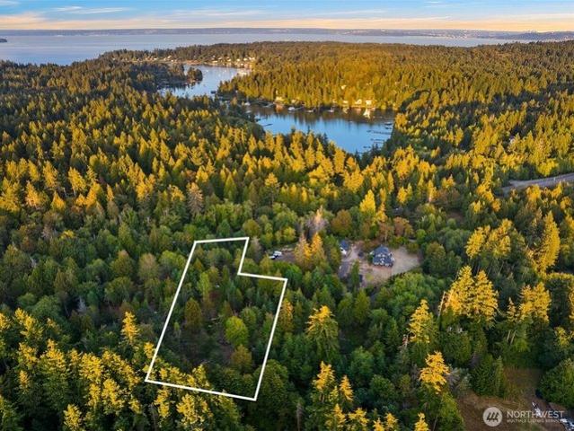 Land for sale in Bainbridge Island, Kitsap County