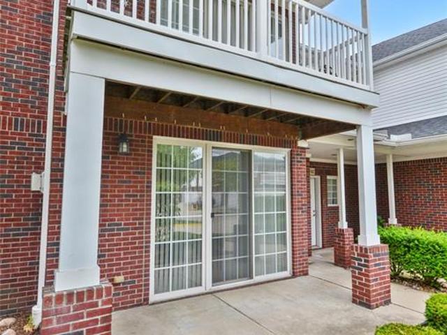 Condo for sale in Sterling Heights, Michigan