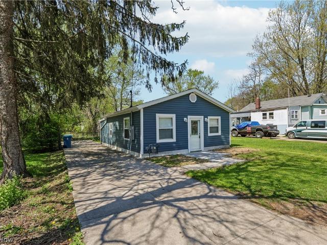 House for sale in Summit, Ohio