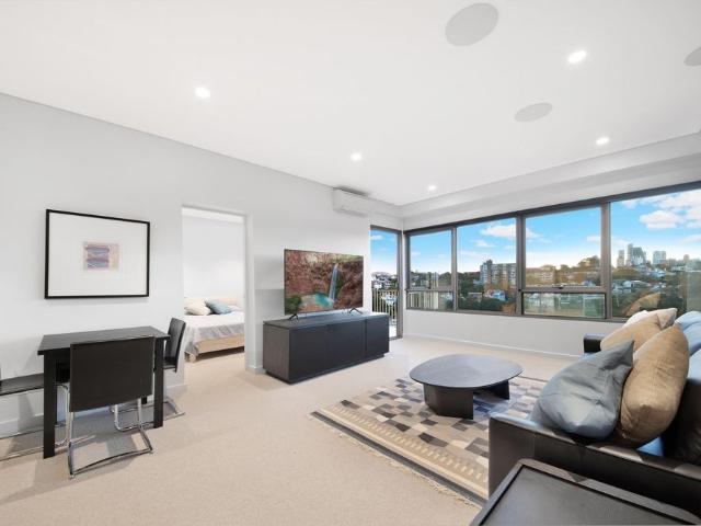 Apartment for rent in Lower North Shore, Sydney