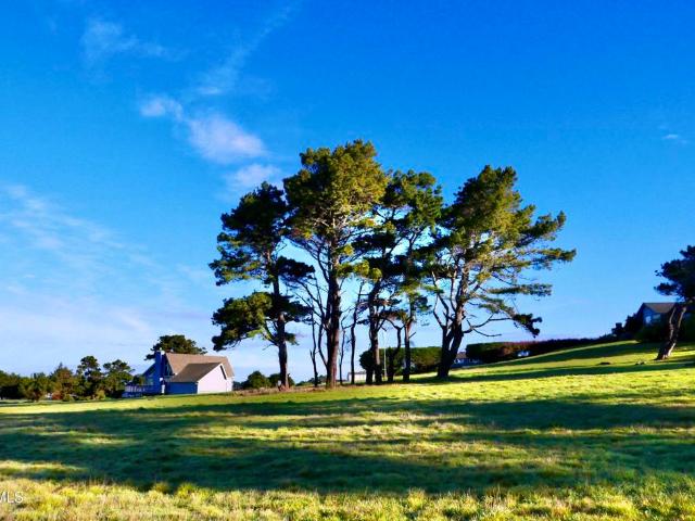 Land for sale in Caspar, California