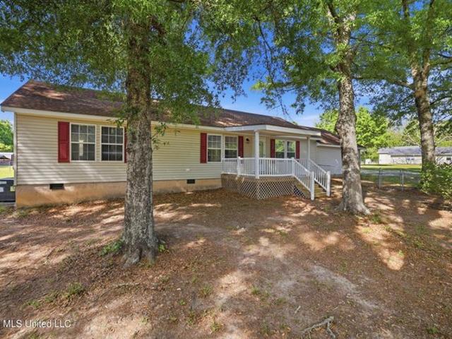 House for sale in Saucier, Mississippi