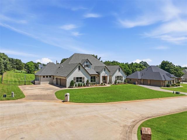 House for sale in Choctaw, Oklahoma