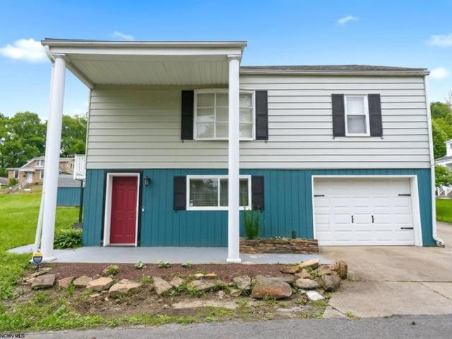House for sale in Morgantown, West Virginia