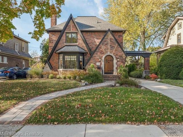 House for sale in Grosse Pointe, Michigan