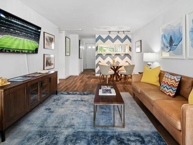 House for sale in Cos Cob, Connecticut
