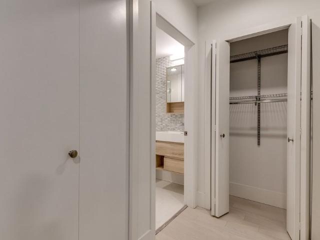 Apartment for rent in Lower Robson, Vancouver