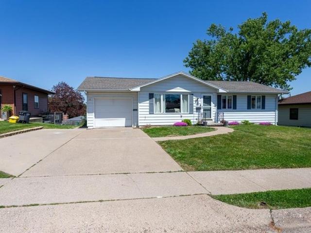 House for sale in Dubuque, Iowa