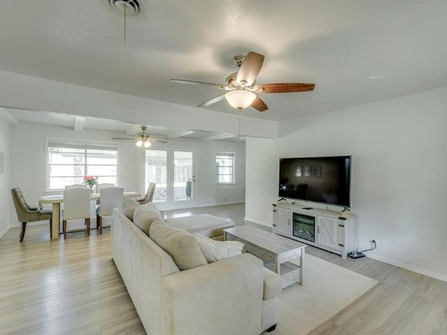 House for sale in Ellis, Texas