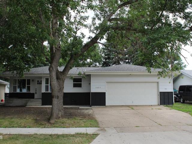 House for sale in Bismarck, North Dakota