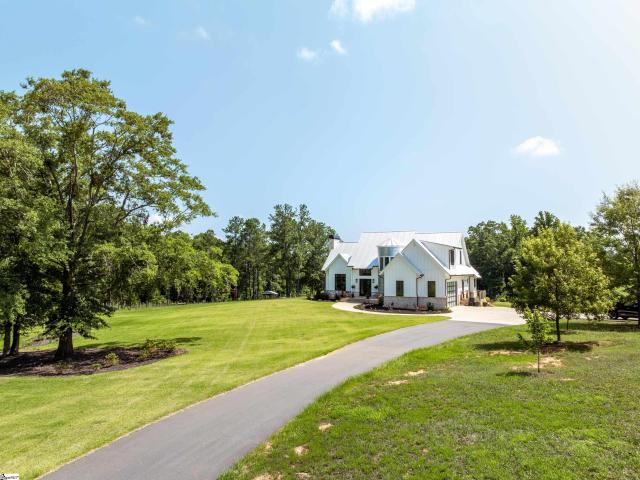 House for sale in Laurens, South Carolina
