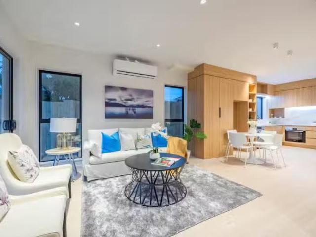 House for sale in Oratia
