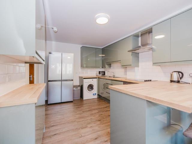 Apartment for rent in Merchiston, Scotland
