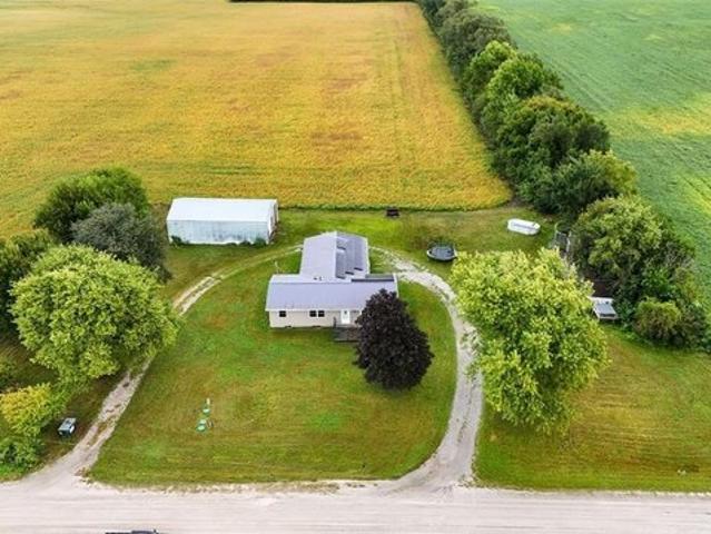 House for sale in South English, Iowa