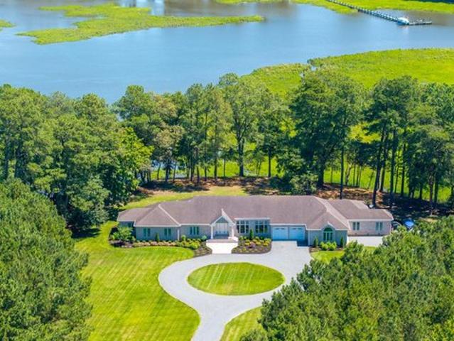 House for sale in Princess Anne, Maryland