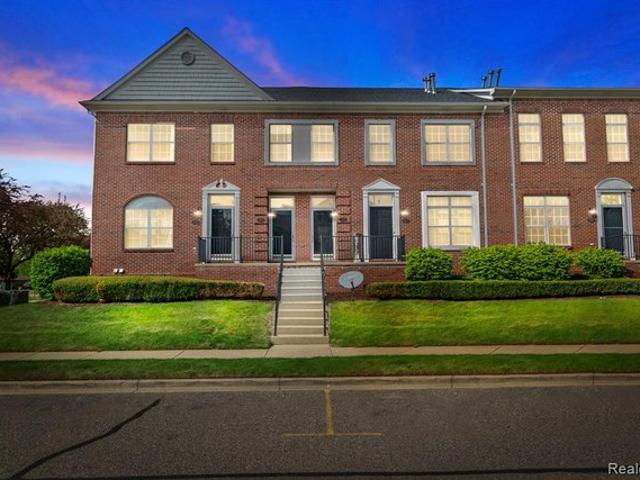 Townhouse for sale in Sterling Heights, Michigan
