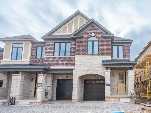 Townhouse for rent in Woburn, Ontario