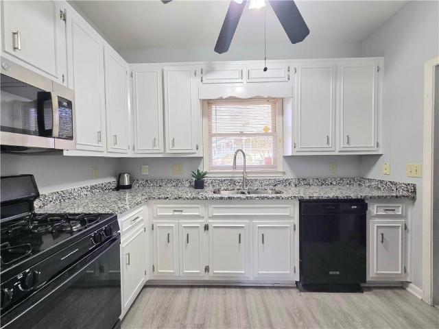 Townhouse for rent in Oak Grove, Decatur