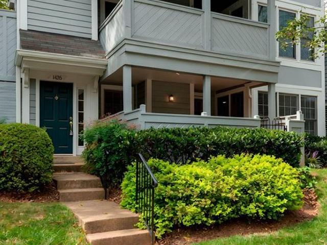 Condo for sale in Virginia
