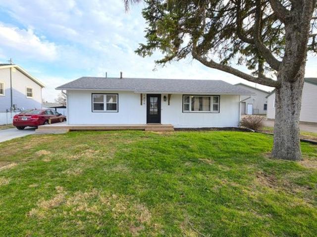 House for sale in Le Claire, Iowa