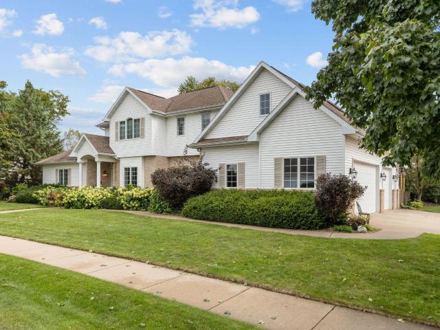 House for sale in Mahler Farm, Neenah