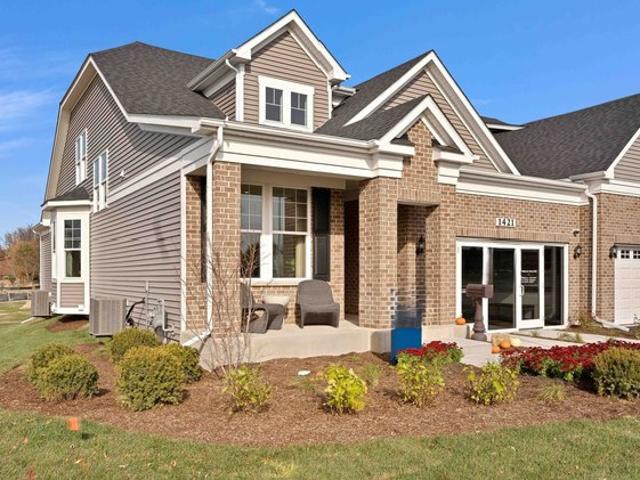Condo for sale in Carol Stream, Illinois