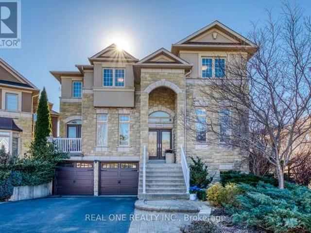 House for sale in Oakville, Golden Horseshoe
