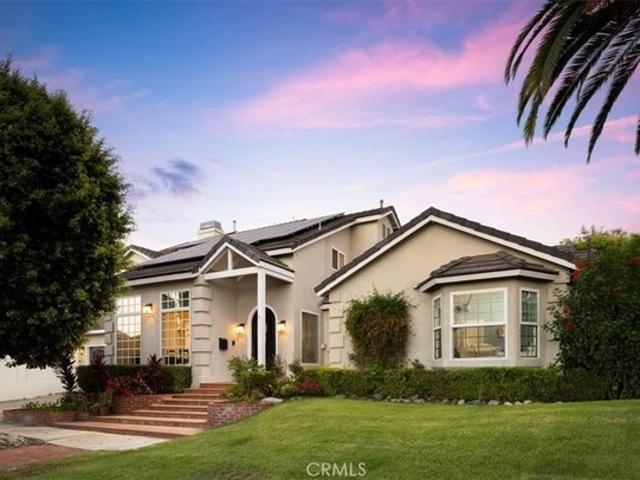 House for sale in Tustin, California