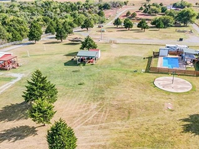 House for sale in Fletcher, Comanche County