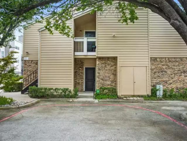 Condo for sale in Dallas Condo for sale in Dallas
