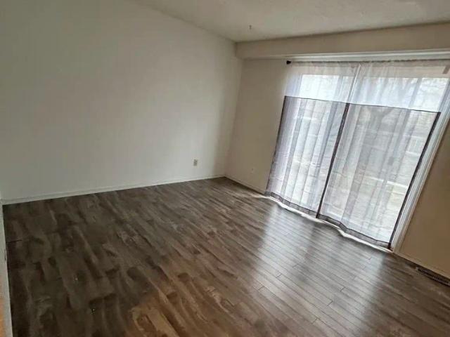 Townhouse for rent in Didsbury