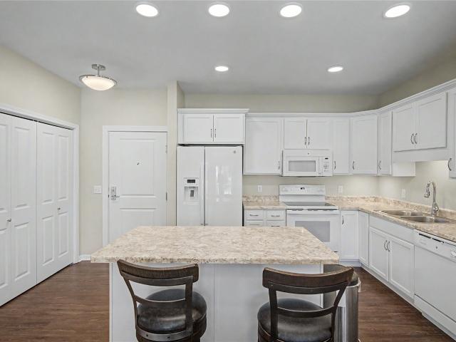Condo for sale in Altoona, Iowa