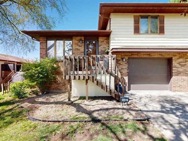 Townhouse for sale in Iowa City, Iowa