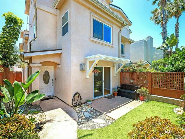 Townhouse for sale in San Diego