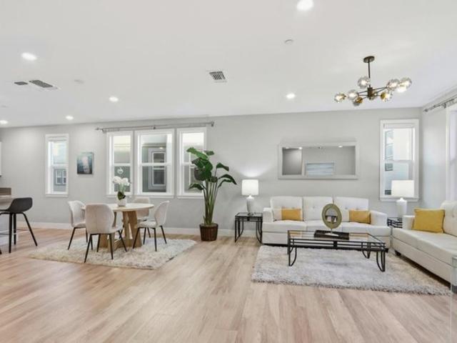 Townhouse for sale in Milpitas, California