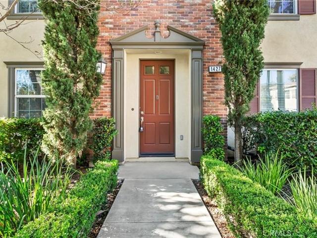 Townhouse for sale in Tustin, California