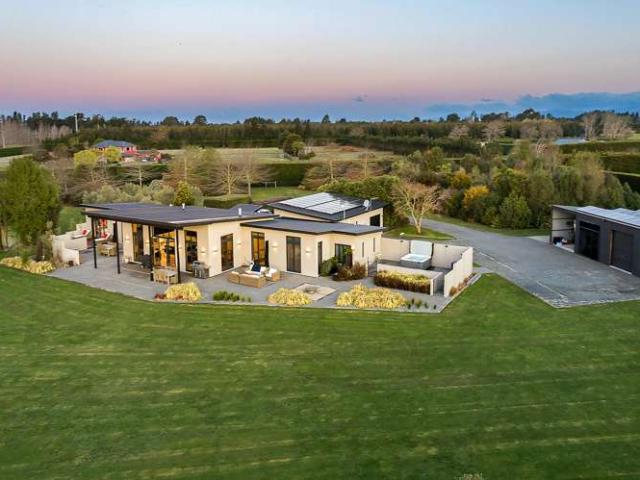 Property for sale in Swannanoa, Canterbury