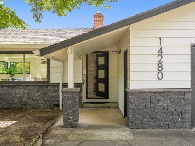 House for sale in Boring, Clackamas County