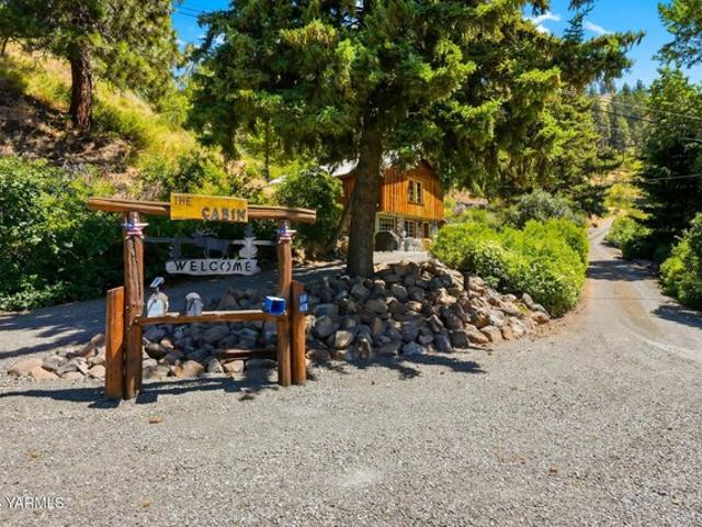 House for sale in Naches, Washington